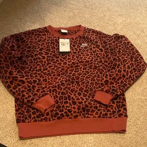 New with tags Nike sweater fleece